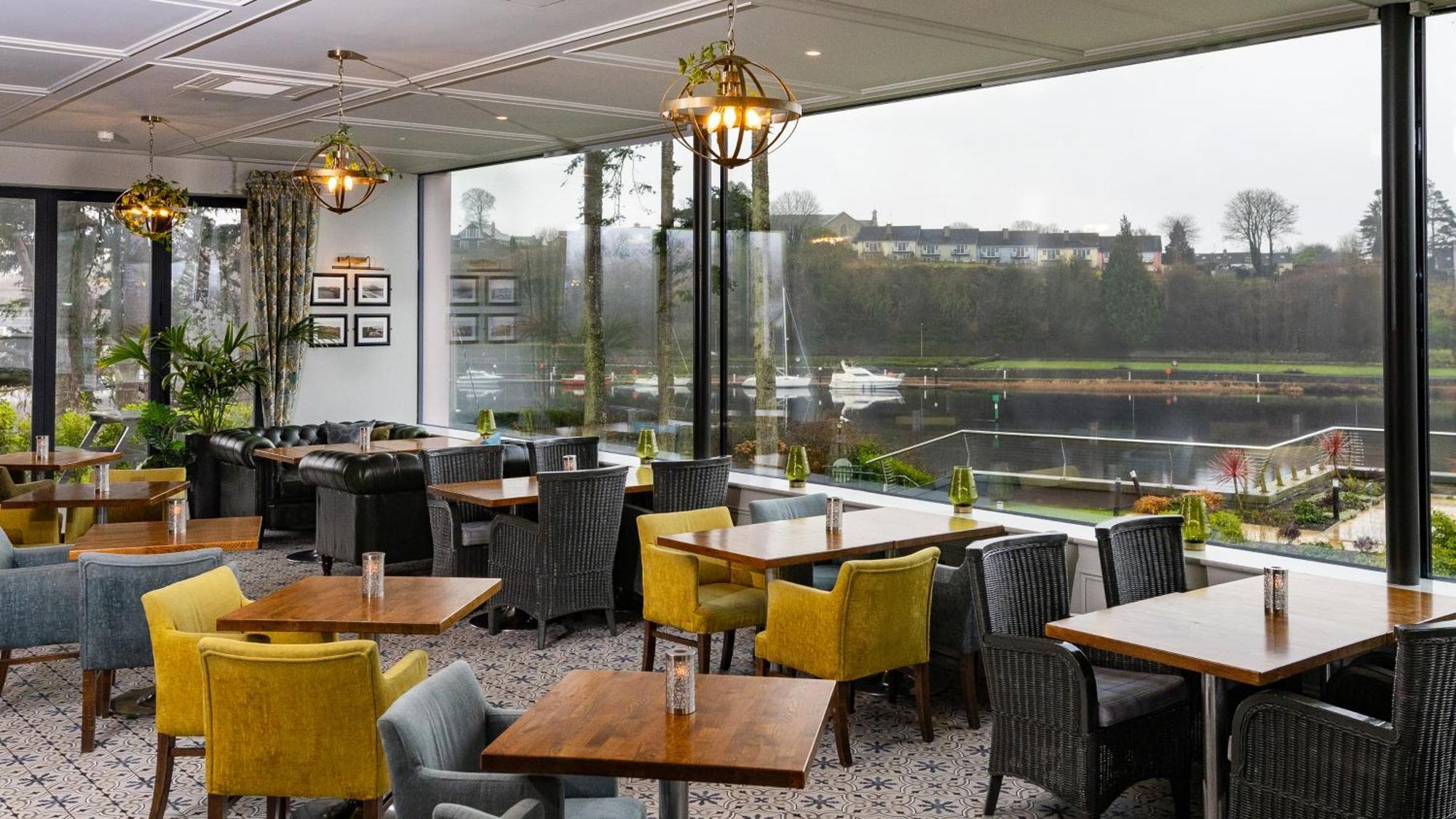 The Lakeside Hotel & Leisure Centre كيلالوي المظهر الخارجي الصورة